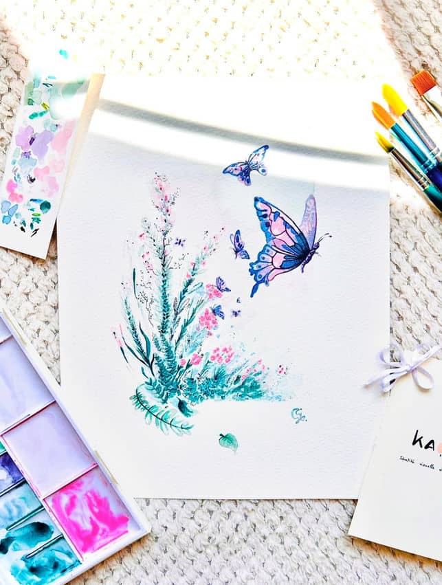 Illustration à l'aquarelle montrant un papillon s'envolant